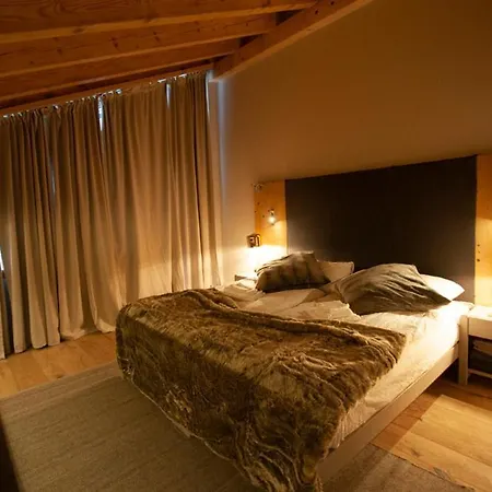 Haus Turquino C, Penthouse Apartmán Zermatt